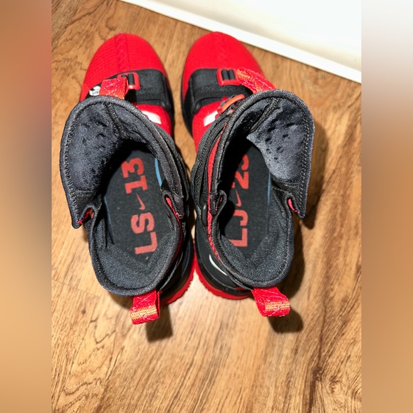 Nike Lebron Soldier 13 SFG University Red Sample main image 4